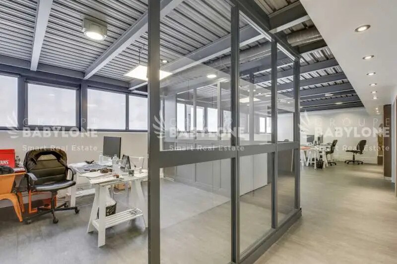 Bureau dans Clichy à louer - Photo de l’immeuble – Image 3 sur 12