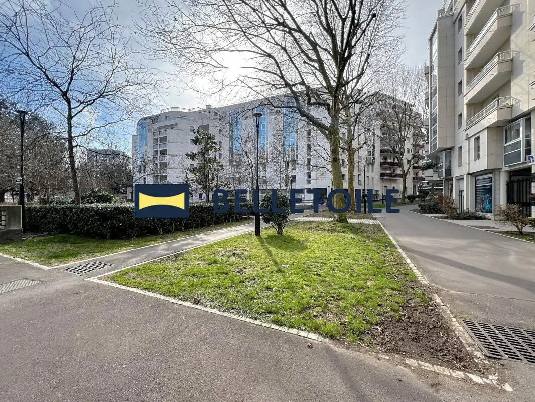 Bureau dans Joinville-le-Pont à vendre Photo de l’immeuble– Image 1 sur 25