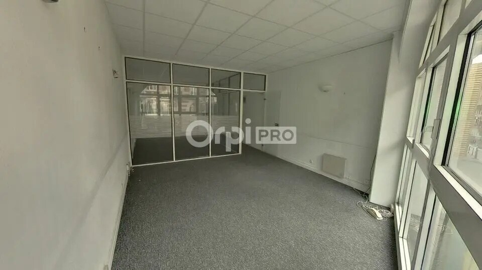Bureau dans Lille à louer - Photo de l’immeuble – Image 2 sur 4