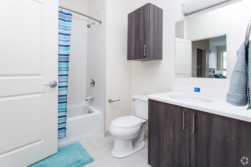 180 Eastern Ave, Malden, MA à vendre - Photo intérieure – Image 3 sur 196