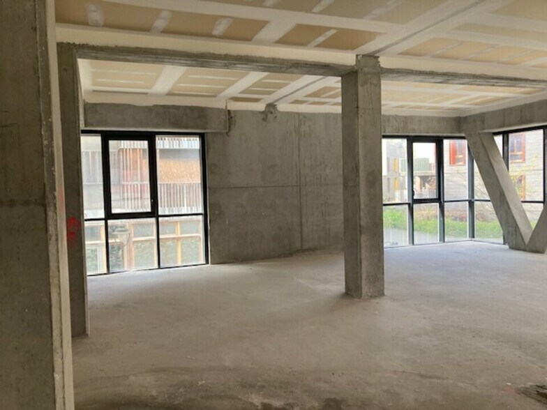 Bureau dans L'ILE-SAINT-DENIS à vendre - Photo intérieure – Image 1 sur 10