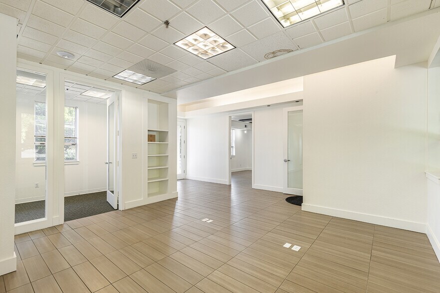 7300 Healdsburg Ave, Sebastopol, CA à louer - Photo de l’immeuble – Image 3 sur 81
