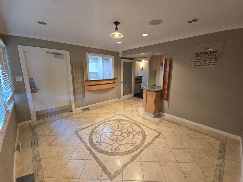 1200 Scott Blvd, Santa Clara, CA à louer - Photo de l’immeuble – Image 2 sur 12