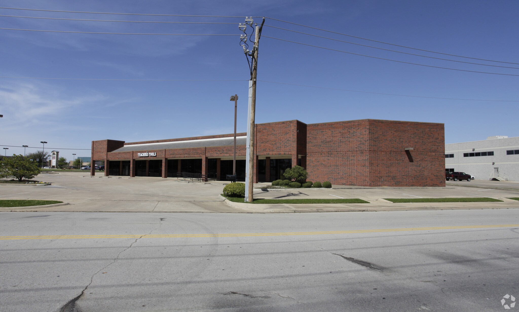 9980 Grapevine Hwy, Hurst, TX à louer Photo principale– Image 1 sur 6