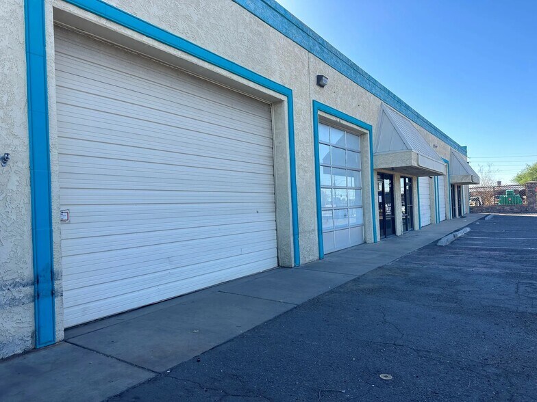 21831-21837 N 27th Ave, Phoenix, AZ à louer - Photo de l’immeuble – Image 2 sur 3