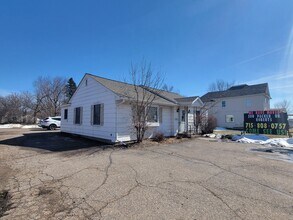 550 S Knowles Ave, New Richmond, WI à louer Photo de l’immeuble– Image 2 sur 11