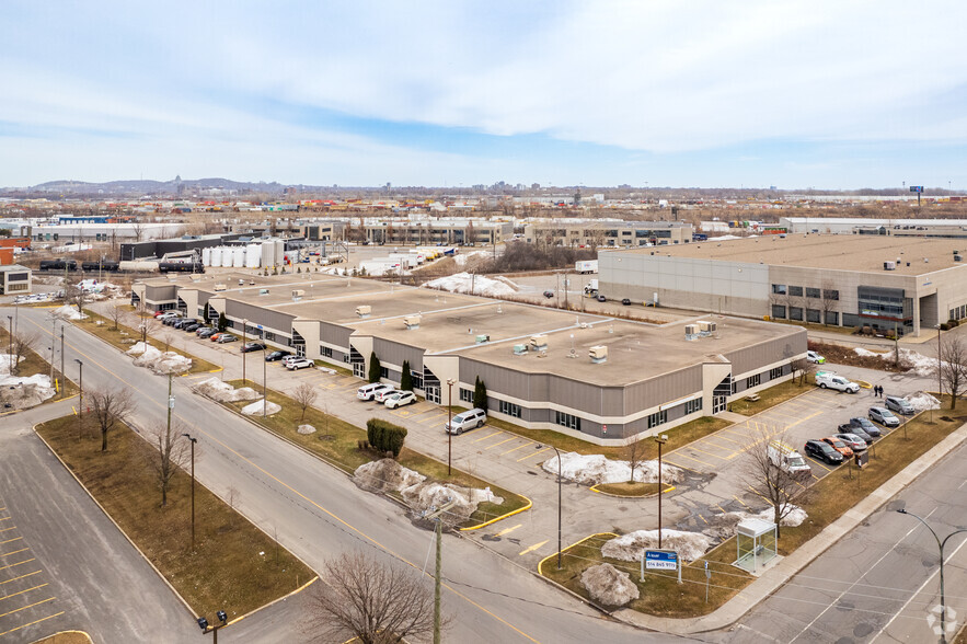 1860 32e St, Montréal, QC à louer - Aérien – Image 2 sur 4