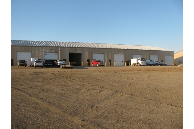 5051 Owan Industrial Park Dr, Williston, ND à louer - Photo principale – Image 1 sur 8