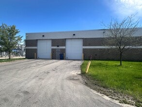 2325 Sybrant Rd, Traverse City, MI à louer Photo intérieure– Image 1 sur 8