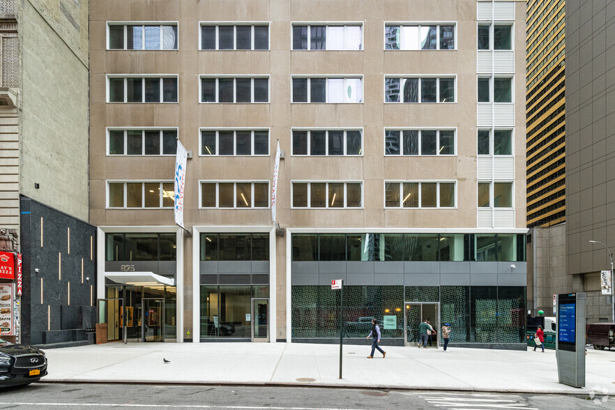 825 7th Ave, New York, NY à louer - Photo de l’immeuble – Image 3 sur 19