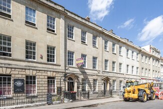 Plus de détails pour 33 Portland Sq, Bristol - Bureau à louer