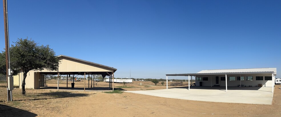 16464 US-83, Laredo, TX à louer - Photo de l’immeuble – Image 3 sur 8