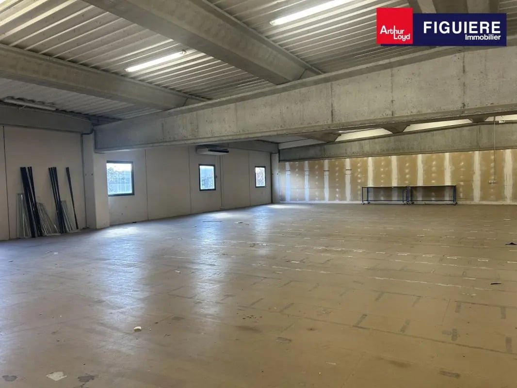 135 Avenue Victoire, Rousset à louer Photo de l’immeuble– Image 1 sur 10