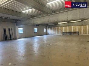 135 Avenue Victoire, Rousset à louer Photo de l’immeuble– Image 1 sur 10