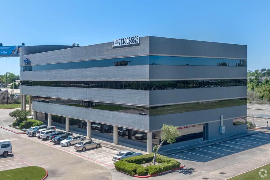 8300 FM 1960 Rd W, Houston, TX à louer - Photo de l’immeuble – Image 2 sur 12