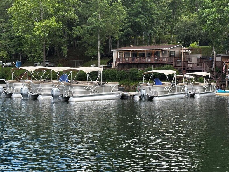 270 Deyton Camp Rd, Robbinsville, NC à vendre - Photo de l’immeuble – Image 2 sur 66