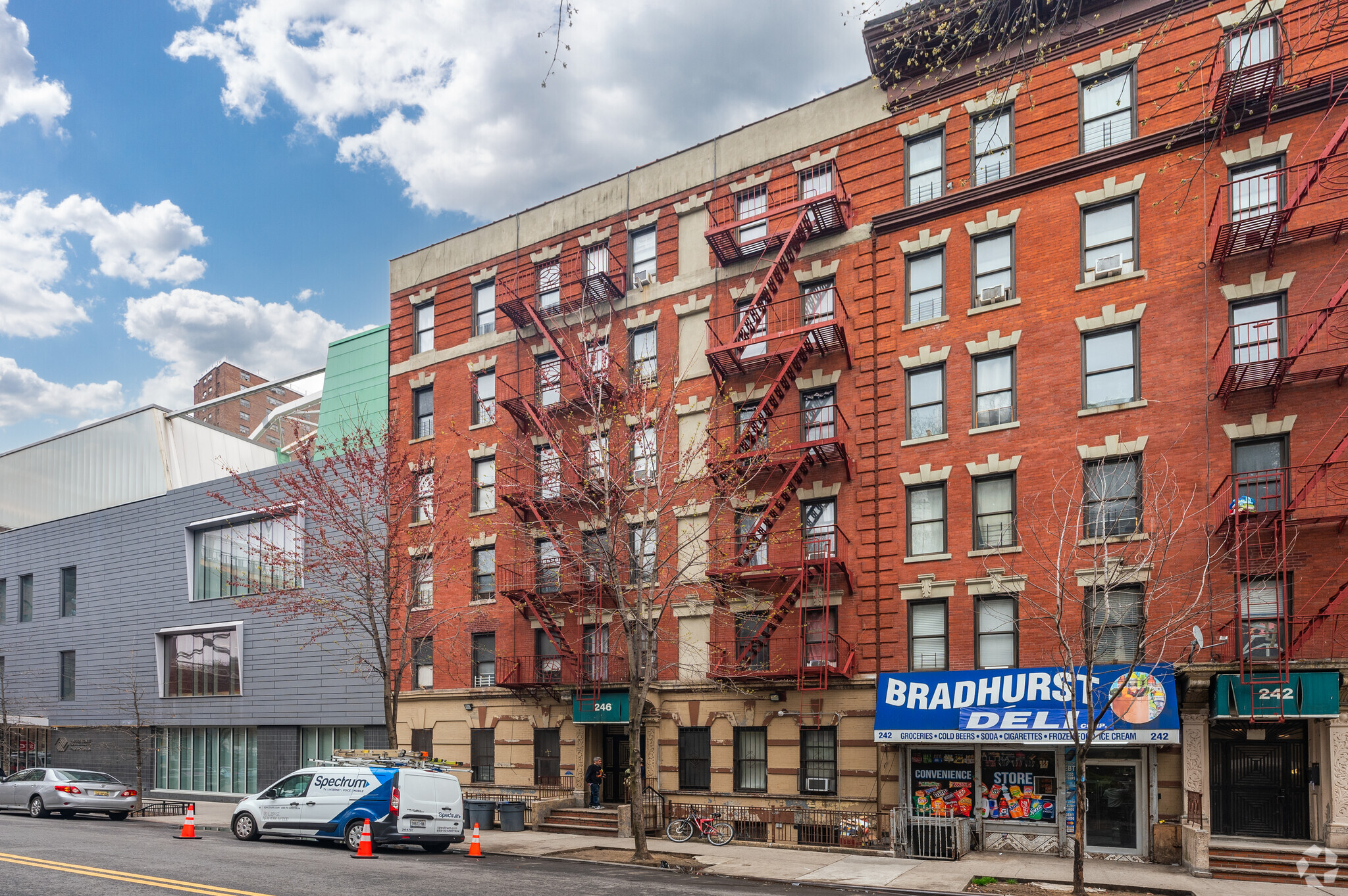 246 Bradhurst Ave, New York, NY à vendre Photo principale– Image 1 sur 7