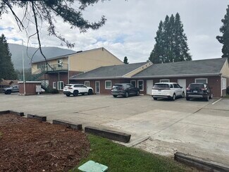 Plus de détails pour 211 Pine St, Rogue River, OR - Local commercial à vendre