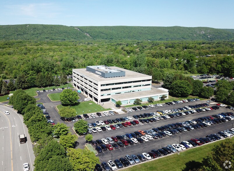 200 Executive Blvd, Southington, CT à louer - Aérien – Image 3 sur 15
