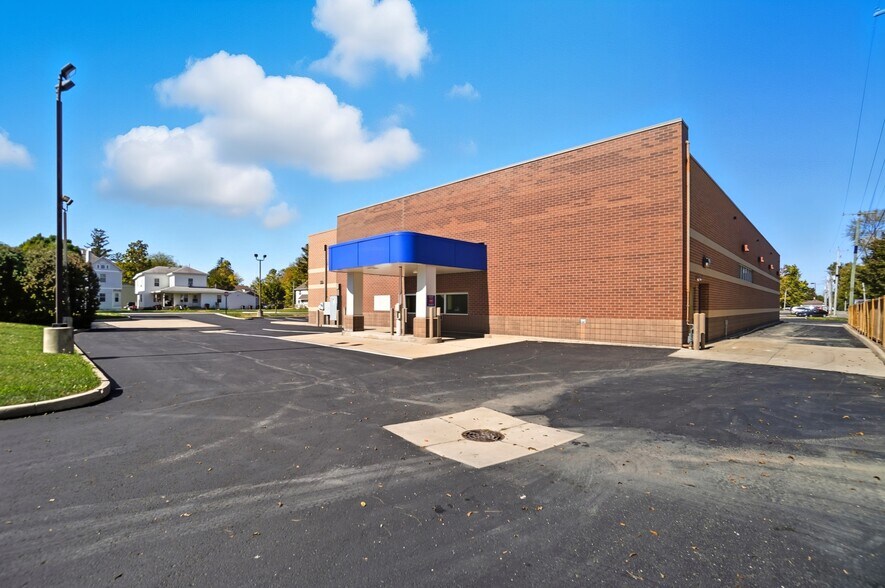 525 N Main St, Ada, OH à louer - Photo de l’immeuble – Image 3 sur 5