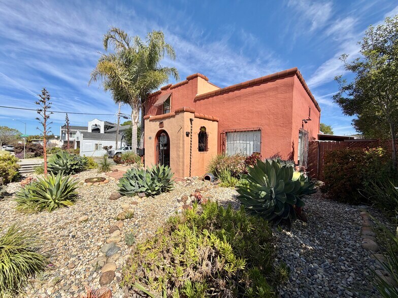 1605 Capitola Rd, Santa Cruz, CA à louer - Photo de l’immeuble – Image 2 sur 24