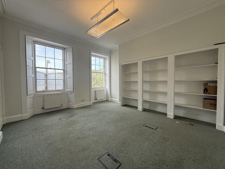 129 High St, Linlithgow à vendre - Photo de l’immeuble – Image 1 sur 1