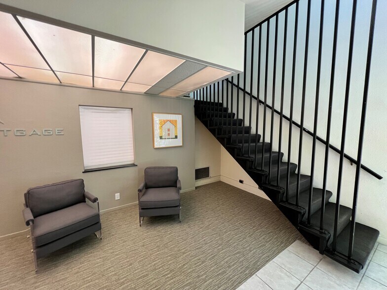 1615 5th Ave, San Rafael, CA à vendre - Photo intérieure – Image 3 sur 7