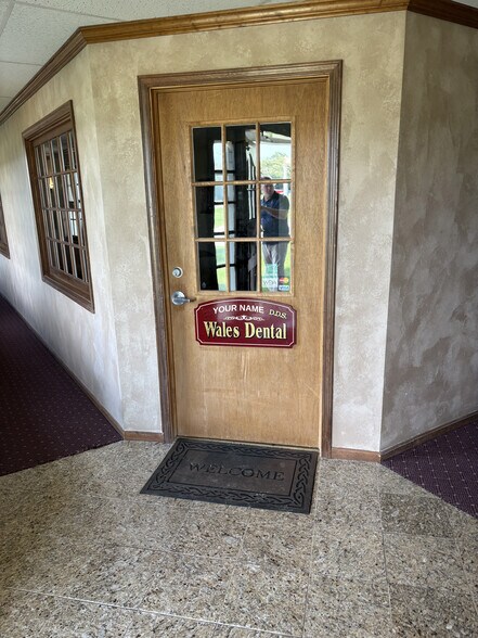 104 E Summit Ave, Wales, WI à louer - Photo intérieure – Image 3 sur 30