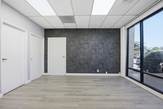 105 N Rose St, Escondido, CA à louer Photo intérieure– Image 1 sur 11