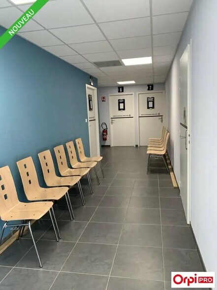 Bureau dans Valence à louer - Photo de l’immeuble – Image 2 sur 3