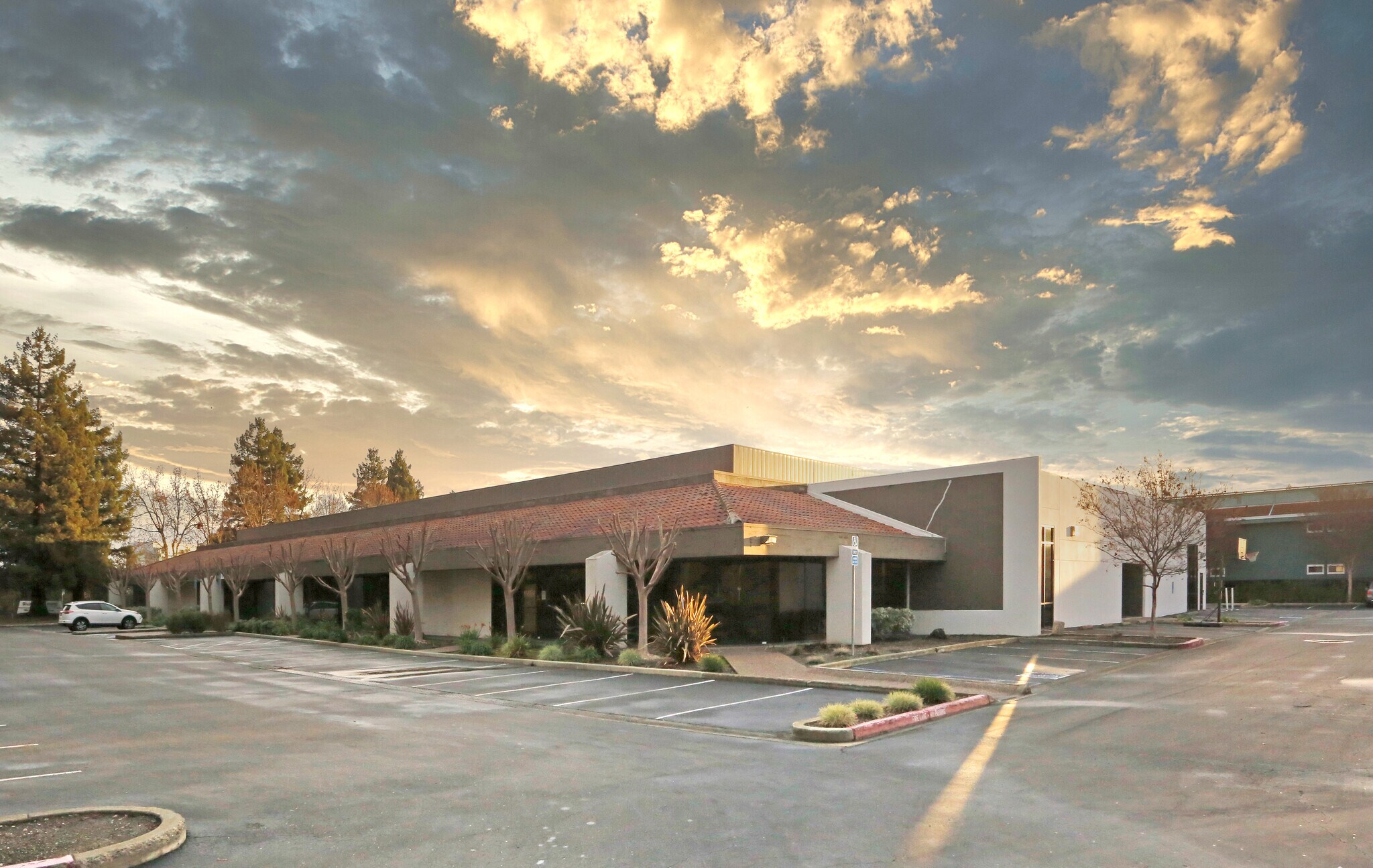 960-1000 Hamlin Ct, Sunnyvale, CA à louer Photo principale– Image 1 sur 3