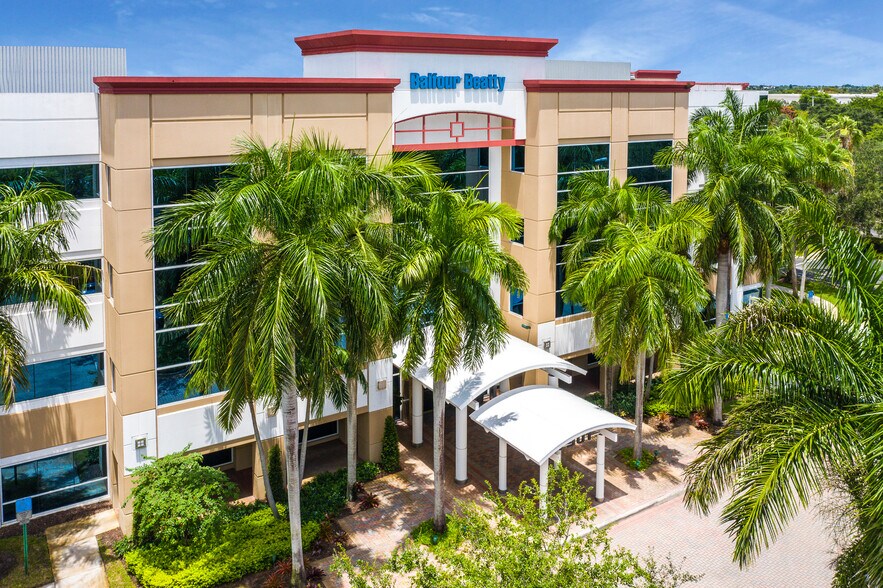 7901 SW 6th Ct, Plantation, FL à louer - Photo de l’immeuble – Image 3 sur 9