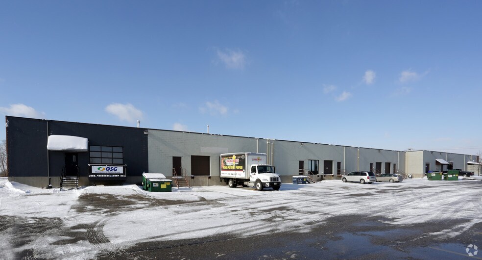 1185 Franklin Blvd, Cambridge, ON à louer - Photo de l’immeuble – Image 2 sur 3