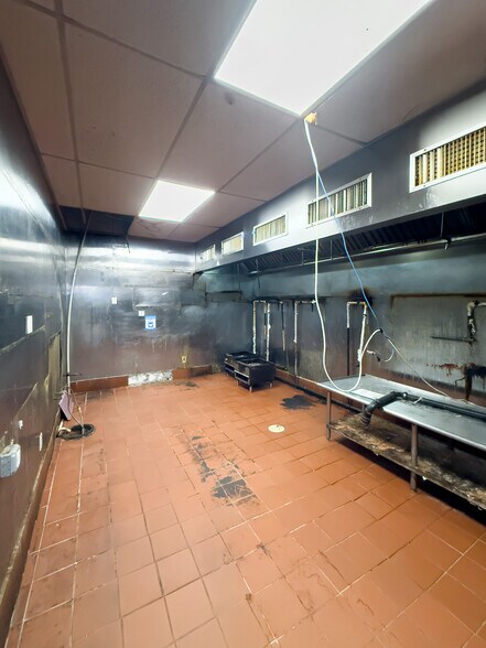 258 Dekalb Ave, Brooklyn, NY à louer - Photo de l’immeuble – Image 2 sur 13