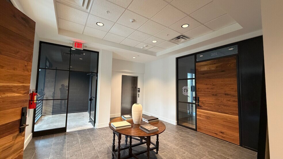 3020 Stansberry Ln, Franklin, TN à louer - Photo de l’immeuble – Image 2 sur 21
