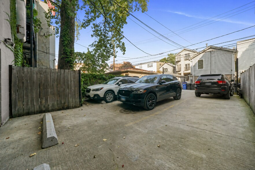 907 N Damen Ave, Chicago, IL à louer - Photo de l’immeuble – Image 3 sur 34