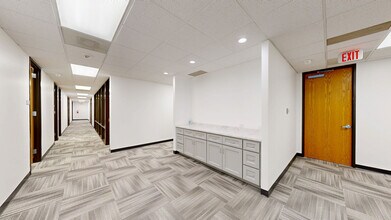 3125 Poplarwood Ct, Raleigh, NC à louer Numérisation 3D Matterport– Image 1 sur 12