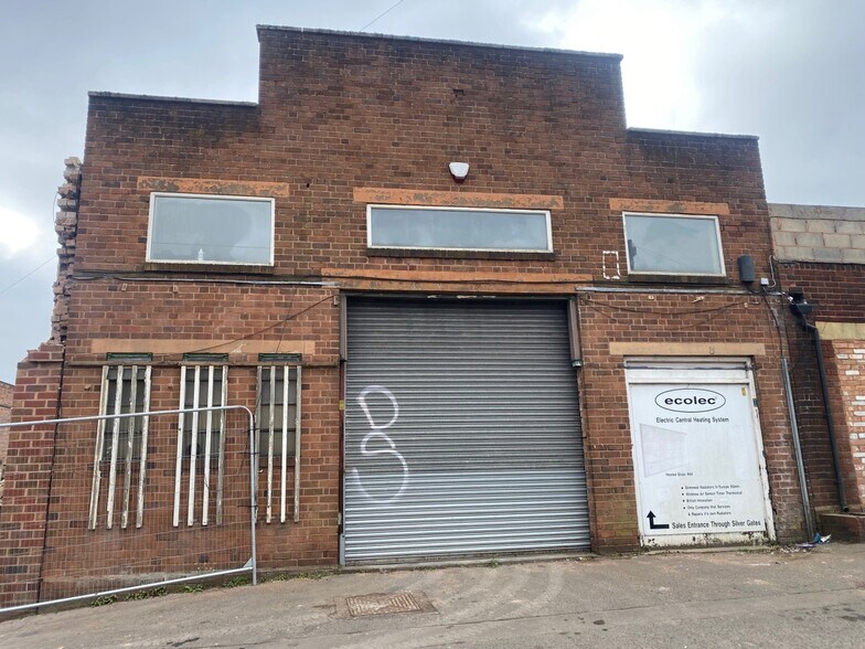 Sharrocks St, Wolverhampton à louer - Photo de l’immeuble – Image 1 sur 5