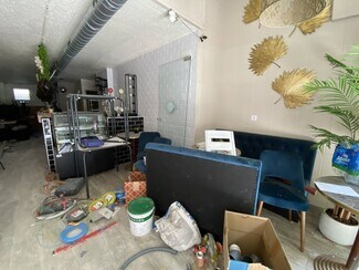 Plus de détails pour Local commercial à louer
