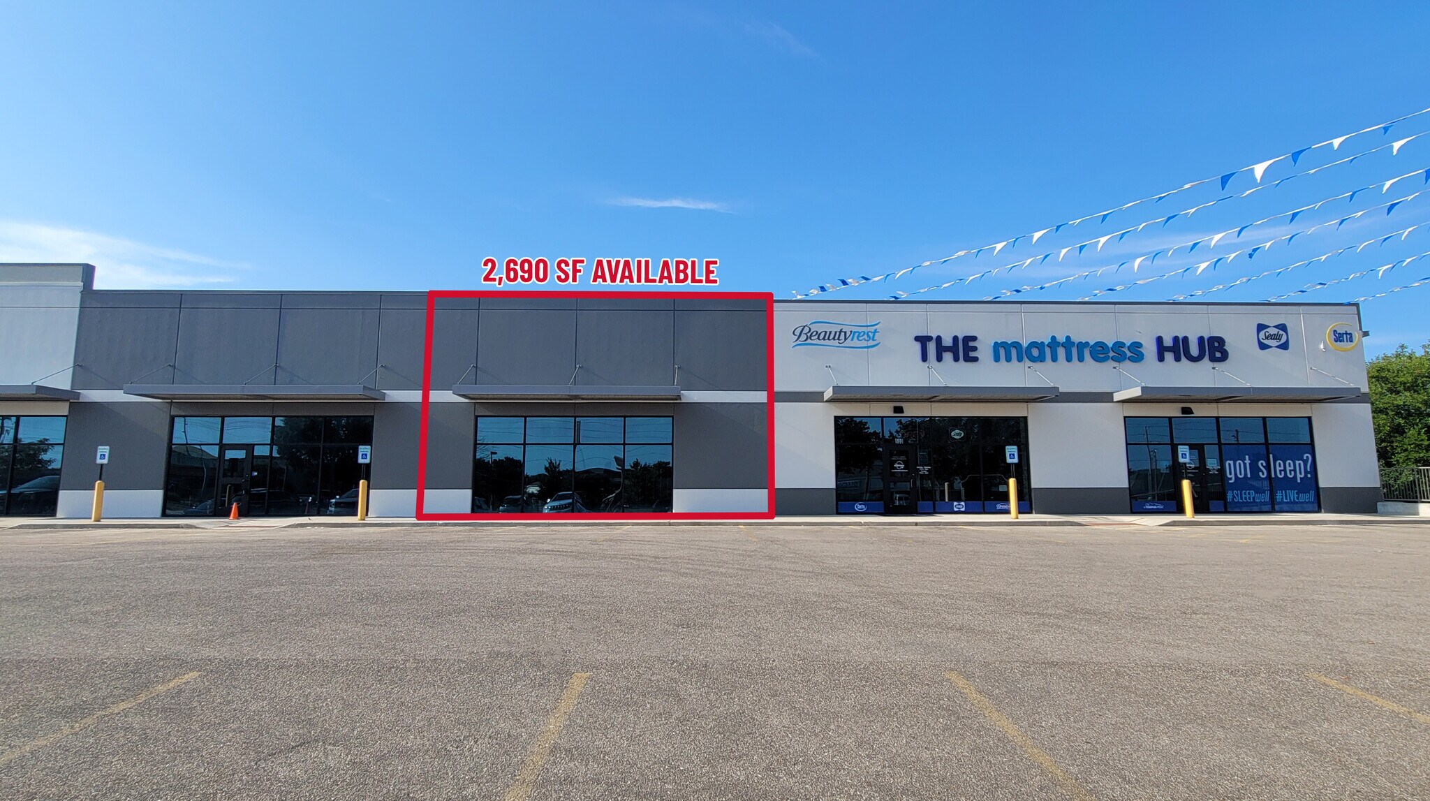 317 N Rock Rd, Derby, KS à louer Photo de l’immeuble– Image 1 sur 5