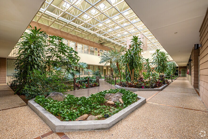 2200 Veterans Memorial Blvd, Kenner, LA à louer - Photo intérieure – Image 3 sur 16