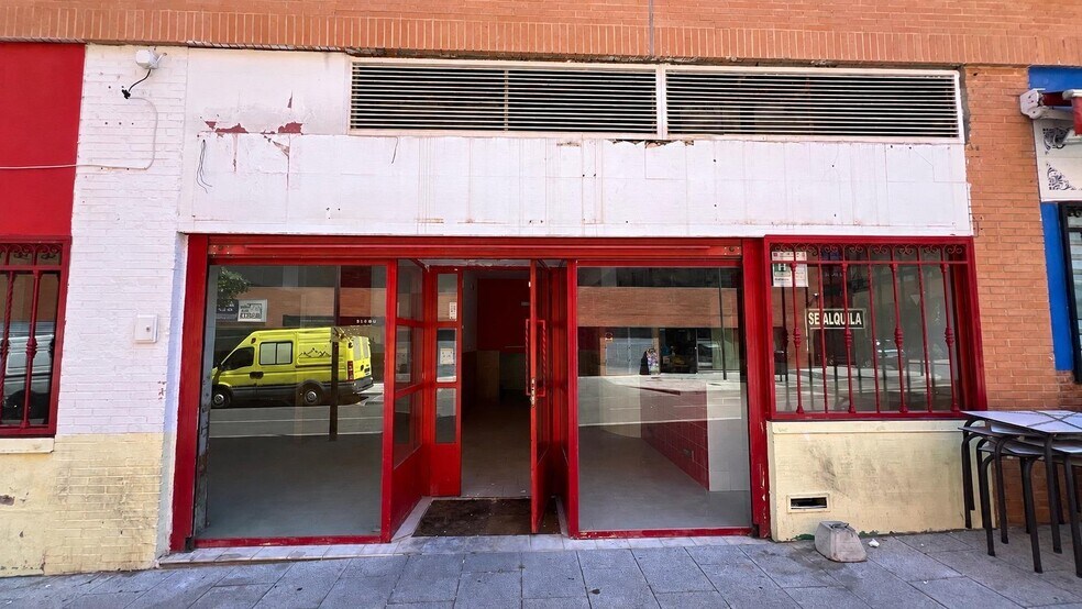 Avenida de los Labradores, 3, Tres Cantos, Madrid à louer - Photo de l’immeuble – Image 1 sur 12