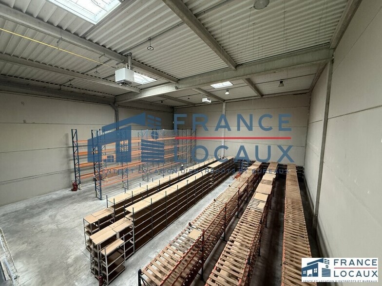 15 Rue Du Bois Moussay, Stains à louer - Photo intérieure – Image 2 sur 12
