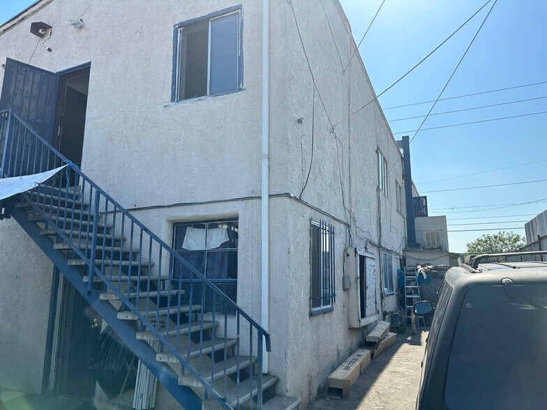 6528 S Central Ave, Los Angeles, CA à vendre - Photo de l’immeuble – Image 2 sur 2