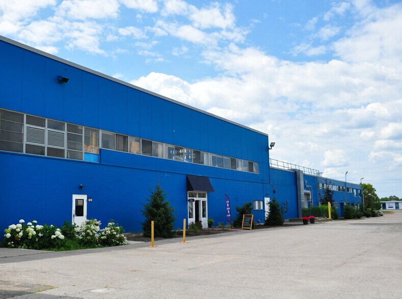 345 Ecclestone Dr, Bracebridge, ON à louer - Photo de l’immeuble – Image 3 sur 3
