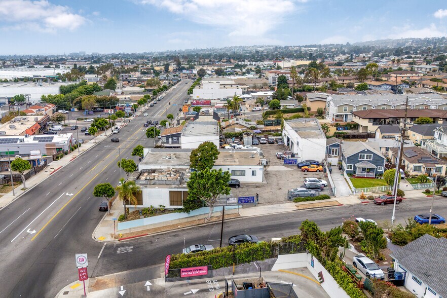 400 N La Brea Ave, Inglewood, CA à louer - Photo de l’immeuble – Image 2 sur 6