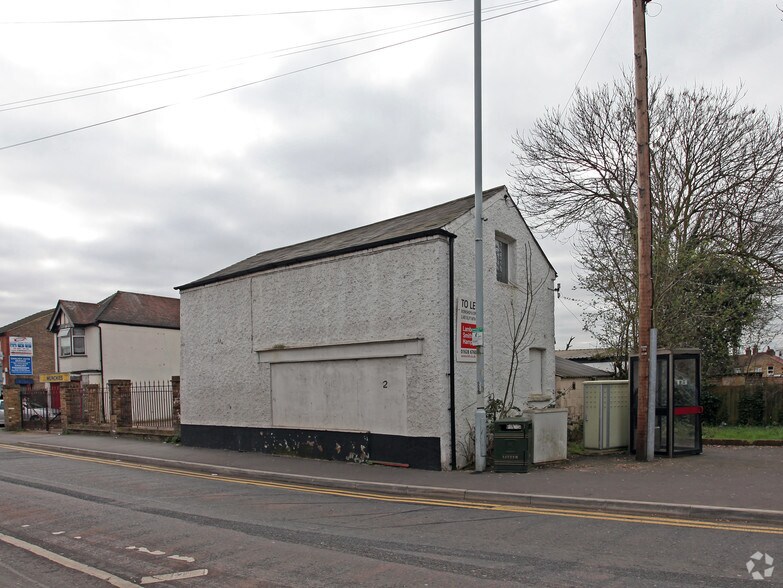 2 Chalvey Rd E, Slough à louer - Photo de l’immeuble – Image 2 sur 2