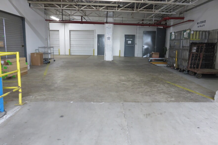 1200 Corporate Blvd, Lancaster, PA à louer - Photo de l’immeuble – Image 3 sur 3