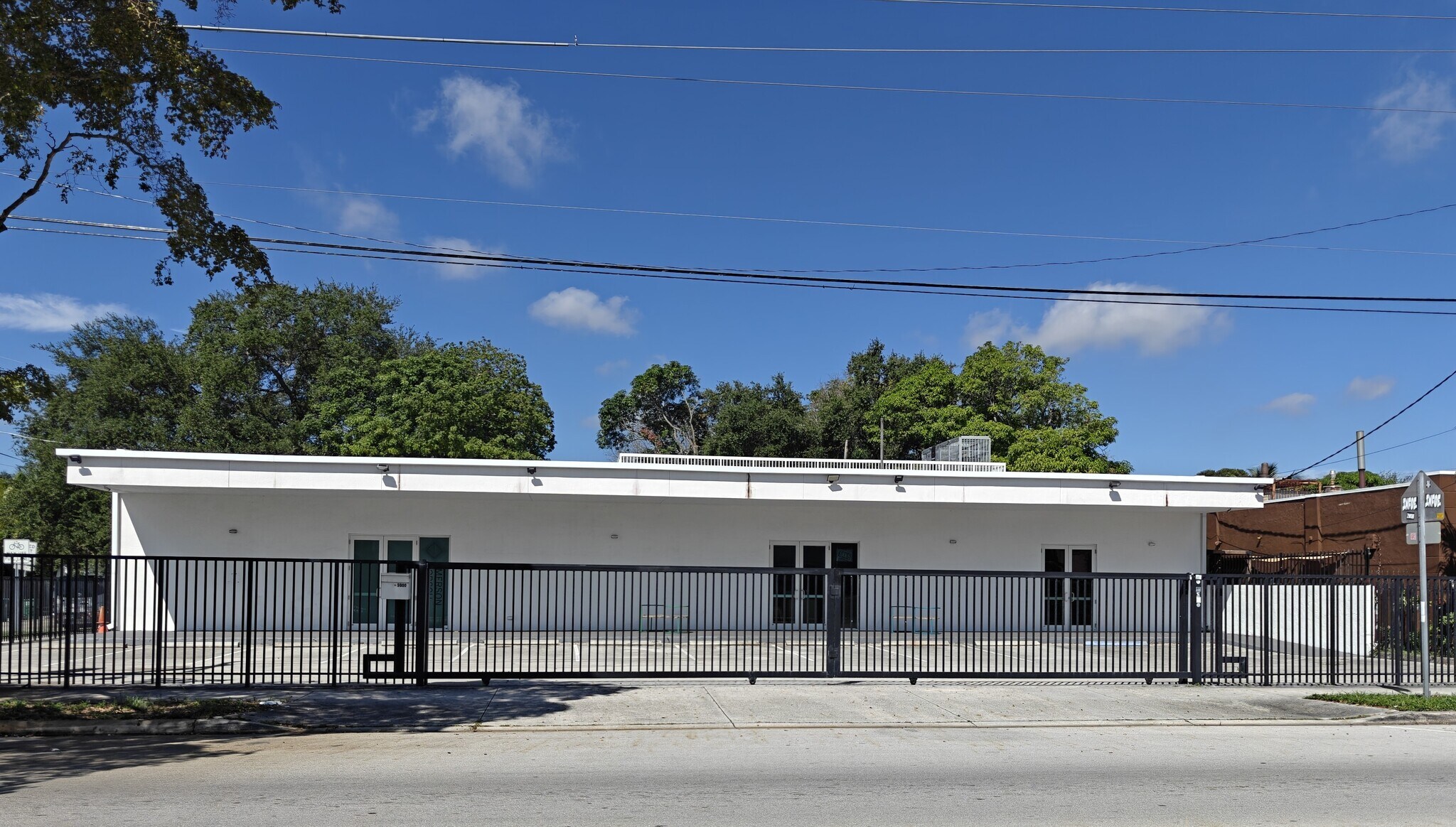 5900 NW 2nd Ave, Miami, FL à louer Photo de l’immeuble– Image 1 sur 5