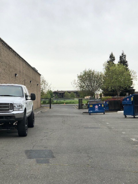 870 E Travis Blvd, Fairfield, CA à vendre - Photo de l’immeuble – Image 3 sur 3